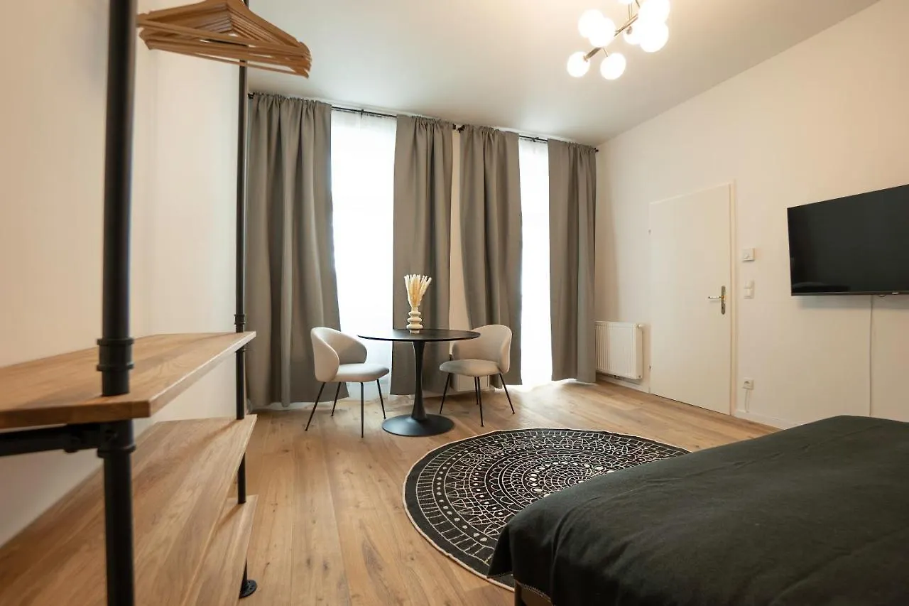 Modern Apartment With A Balcony Near Belvedere Vienna Austria